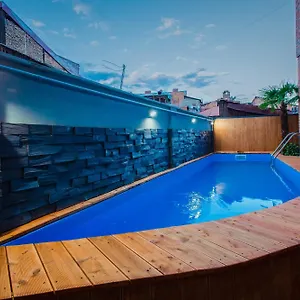 https://pool.alltbilisihotels.com